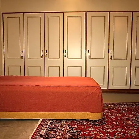Hotel Burg Arras *